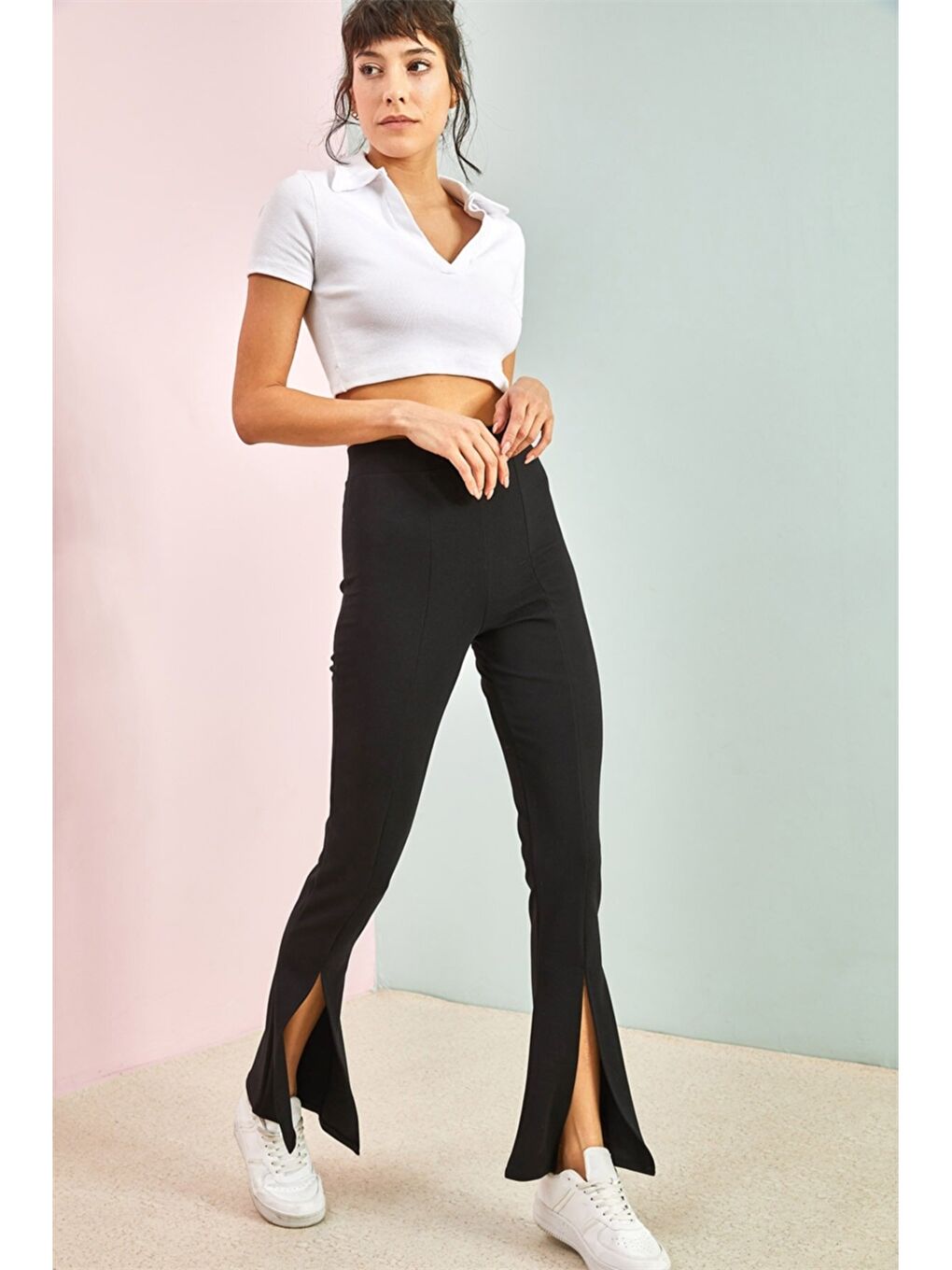 Siyah Standart Fit Düz Yırtmaçlı İspanyol Paça Kadın Pantolon