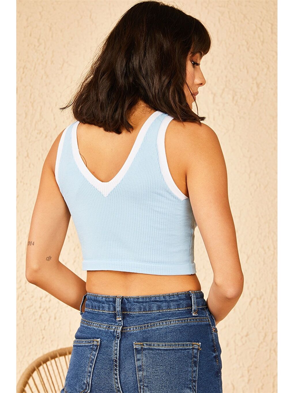 Mavi V Yaka Düz Askılı Triko Kadın Bluz-3