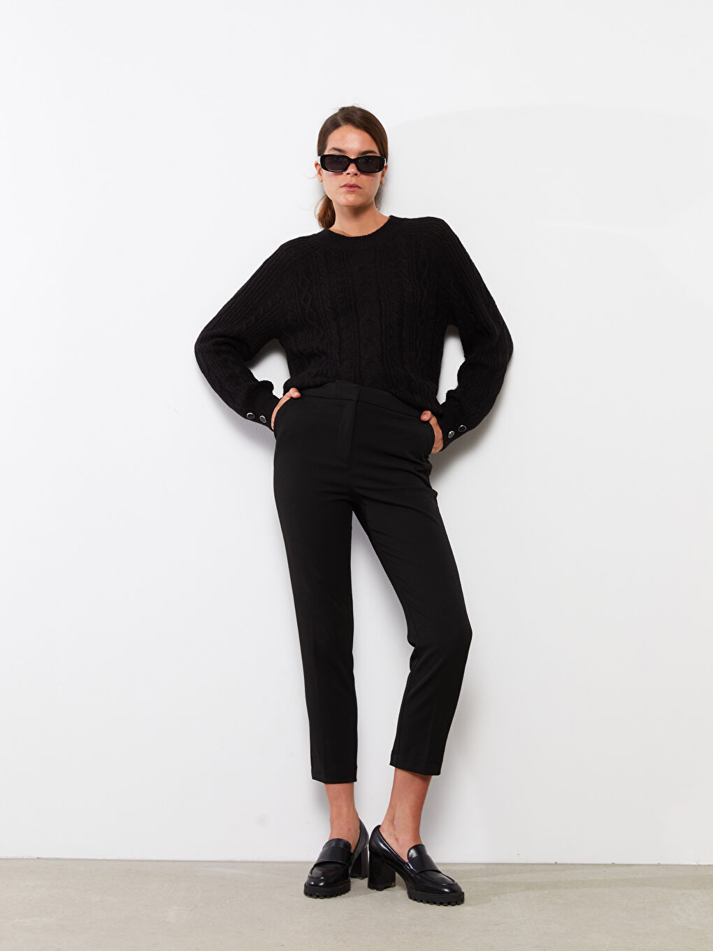 Women's Standard Fit Plain Trousers-1