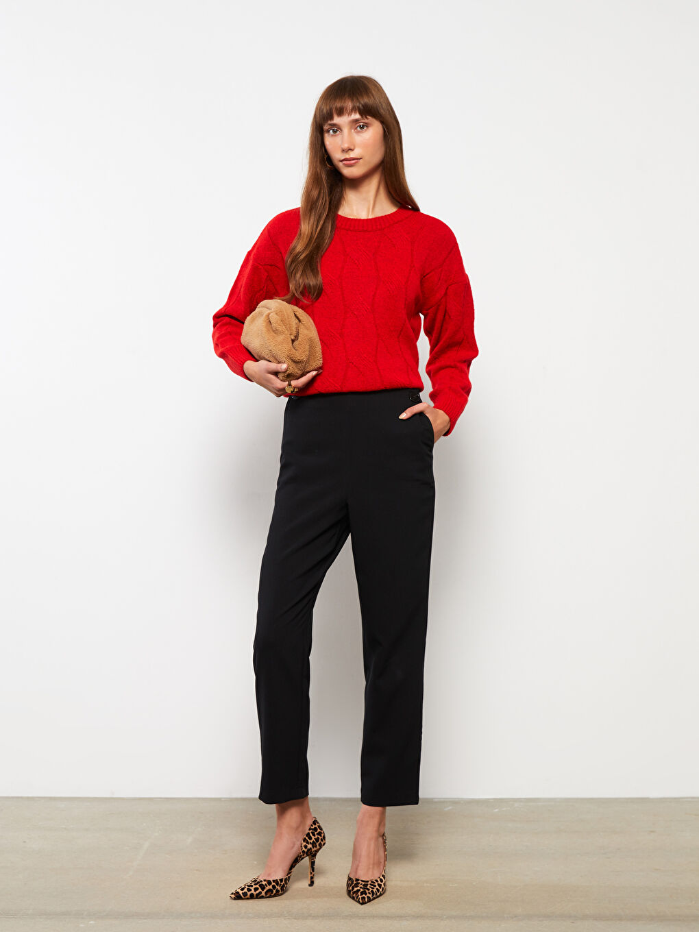 LCWAIKIKI Classic Women's Slim Fit Plain Trousers -S2NP50Z8-CVL