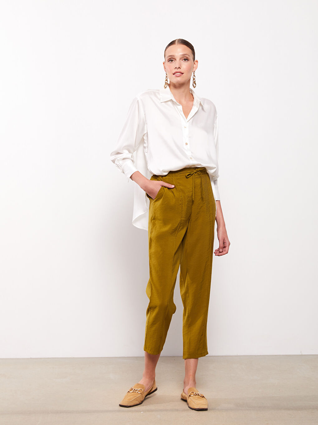 Women's Elastic Waist Plain Trousers-1