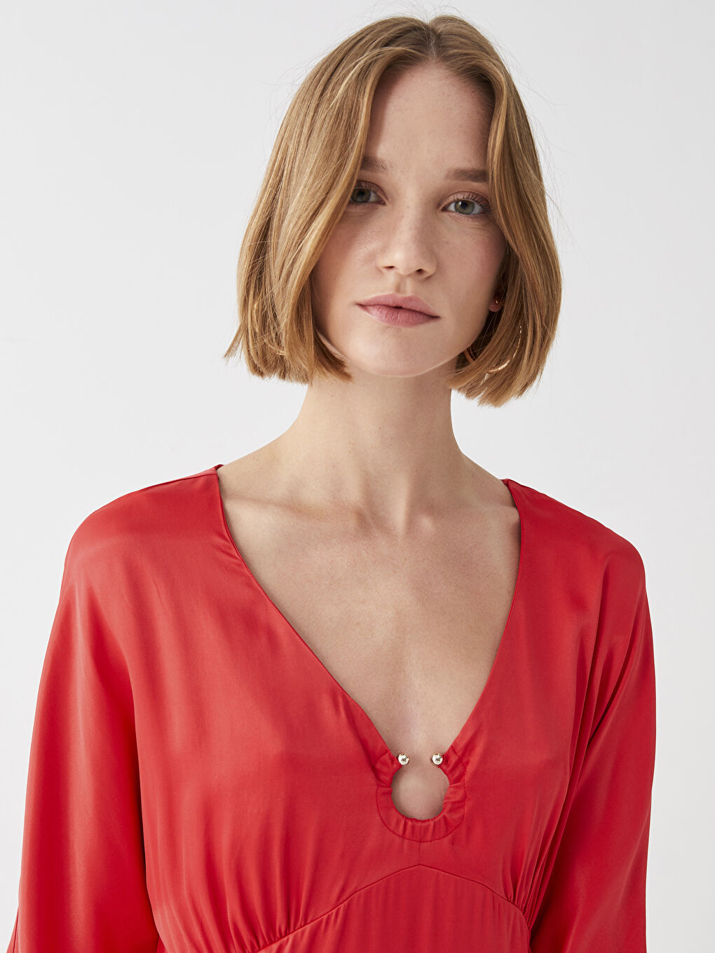 Kırmızı V Yaka Düz Viskon Kadın Elbise-3