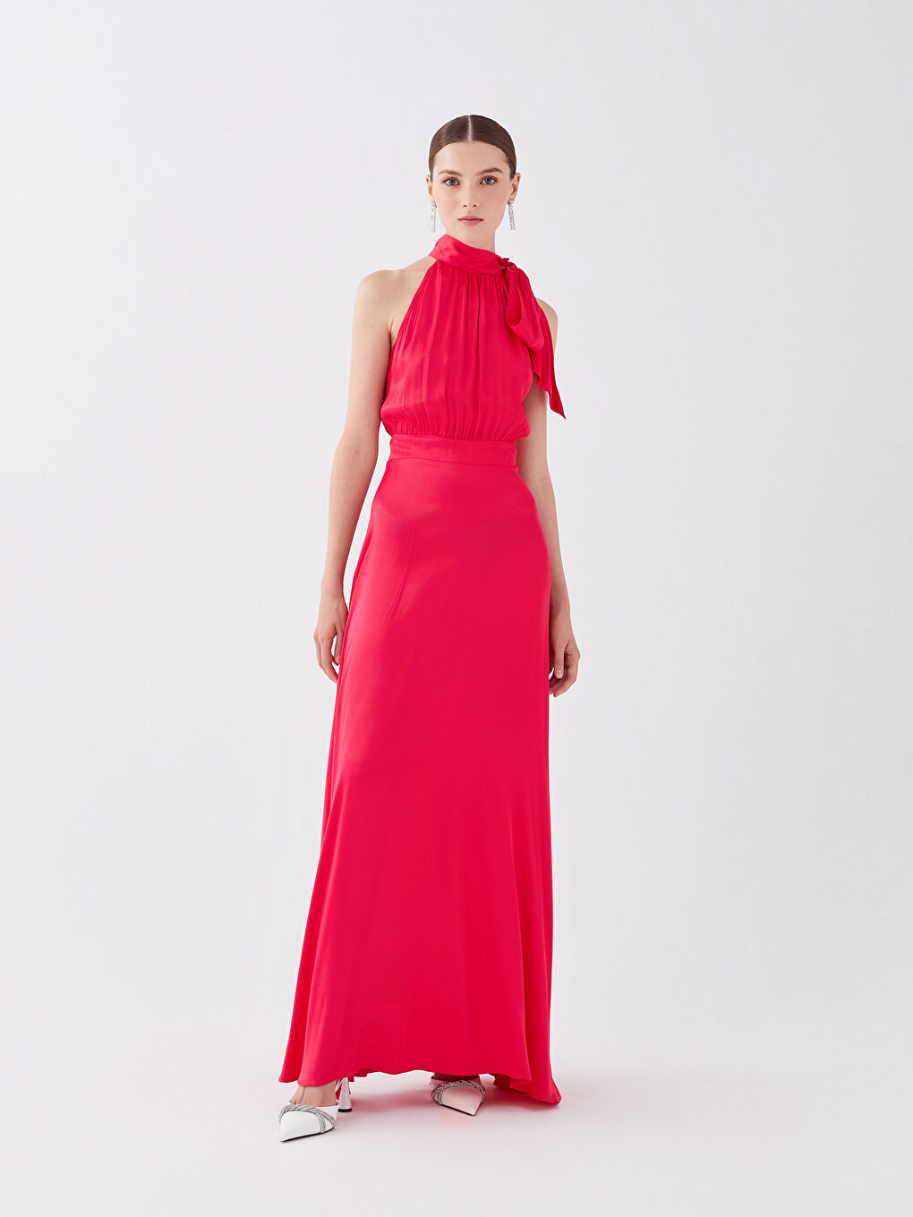 Pembe Bağlamalı Yaka Düz Kolsuz Saten Kadın Abiye Elbise-1