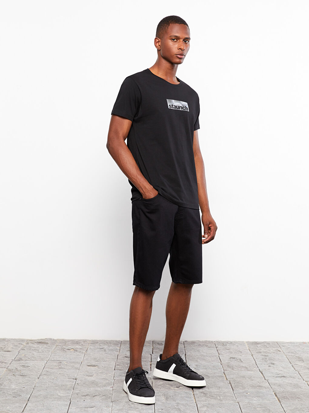 Siyah Bisiklet Yaka Kısa Kollu Baskılı Penye Erkek Tişört-2