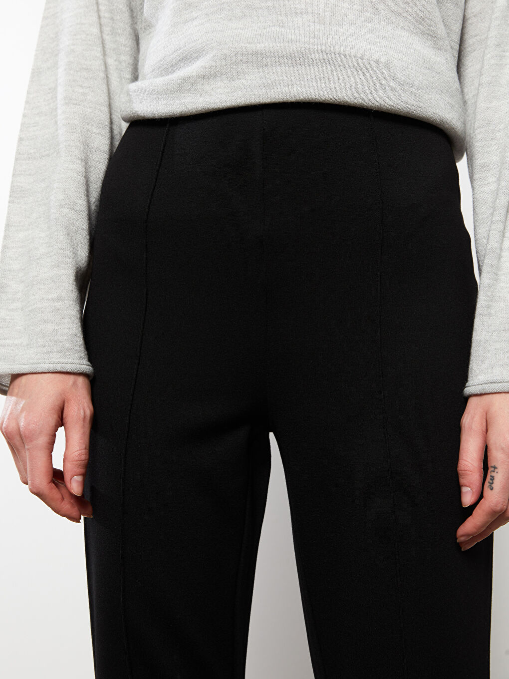 Женские брюки стандартного кроя однотонные-2