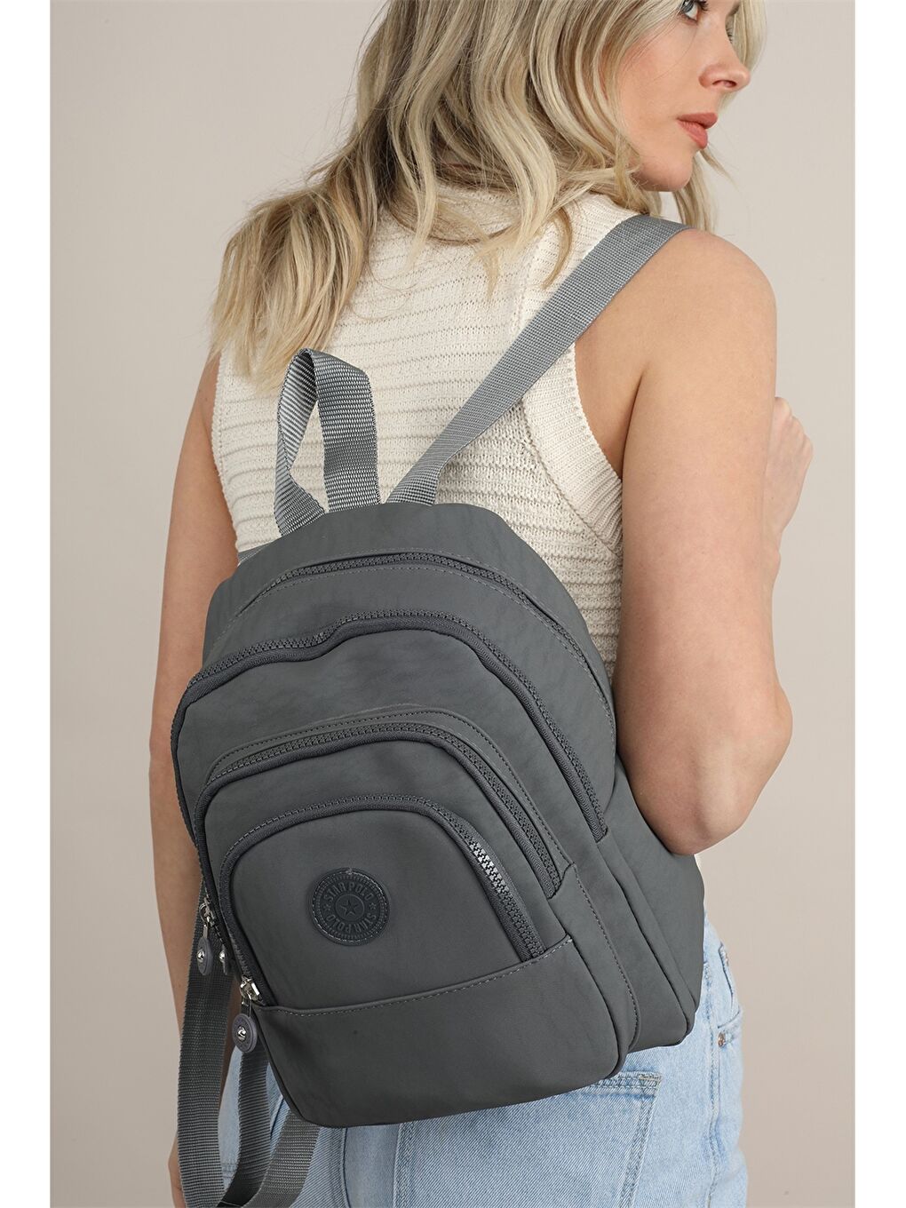 Gri Krinkıl Kumaş Çok Bölmeli Sırt Çantası