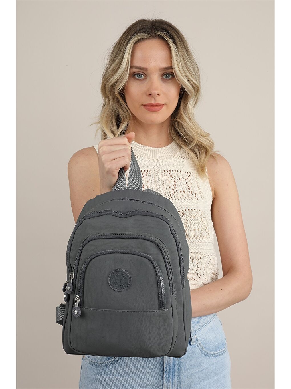 Gri Krinkıl Kumaş Çok Bölmeli Sırt Çantası-1