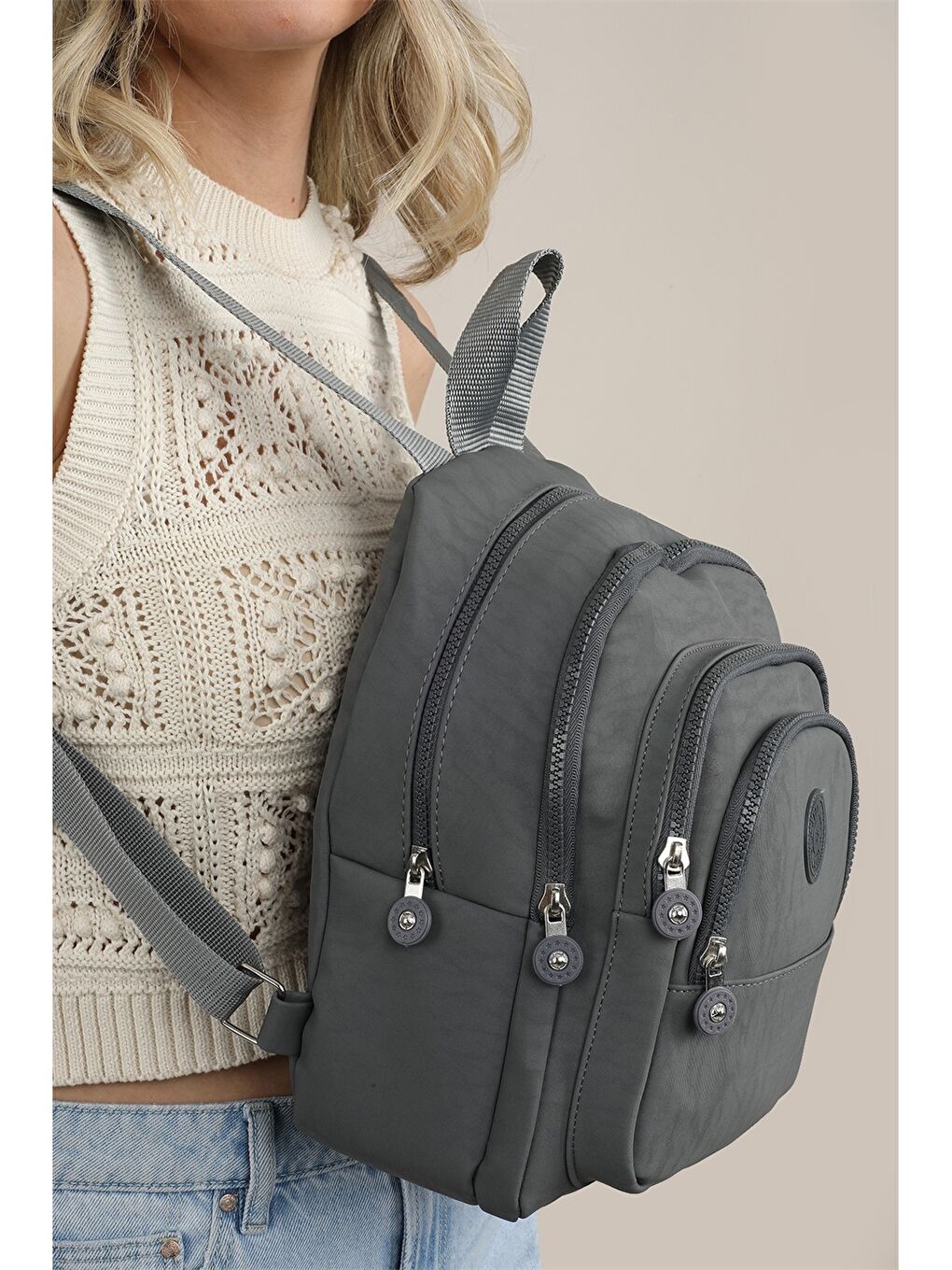 Gri Krinkıl Kumaş Çok Bölmeli Sırt Çantası-3
