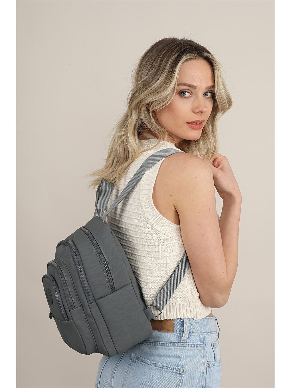 Gri Krinkıl Kumaş Çok Bölmeli Sırt Çantası-5