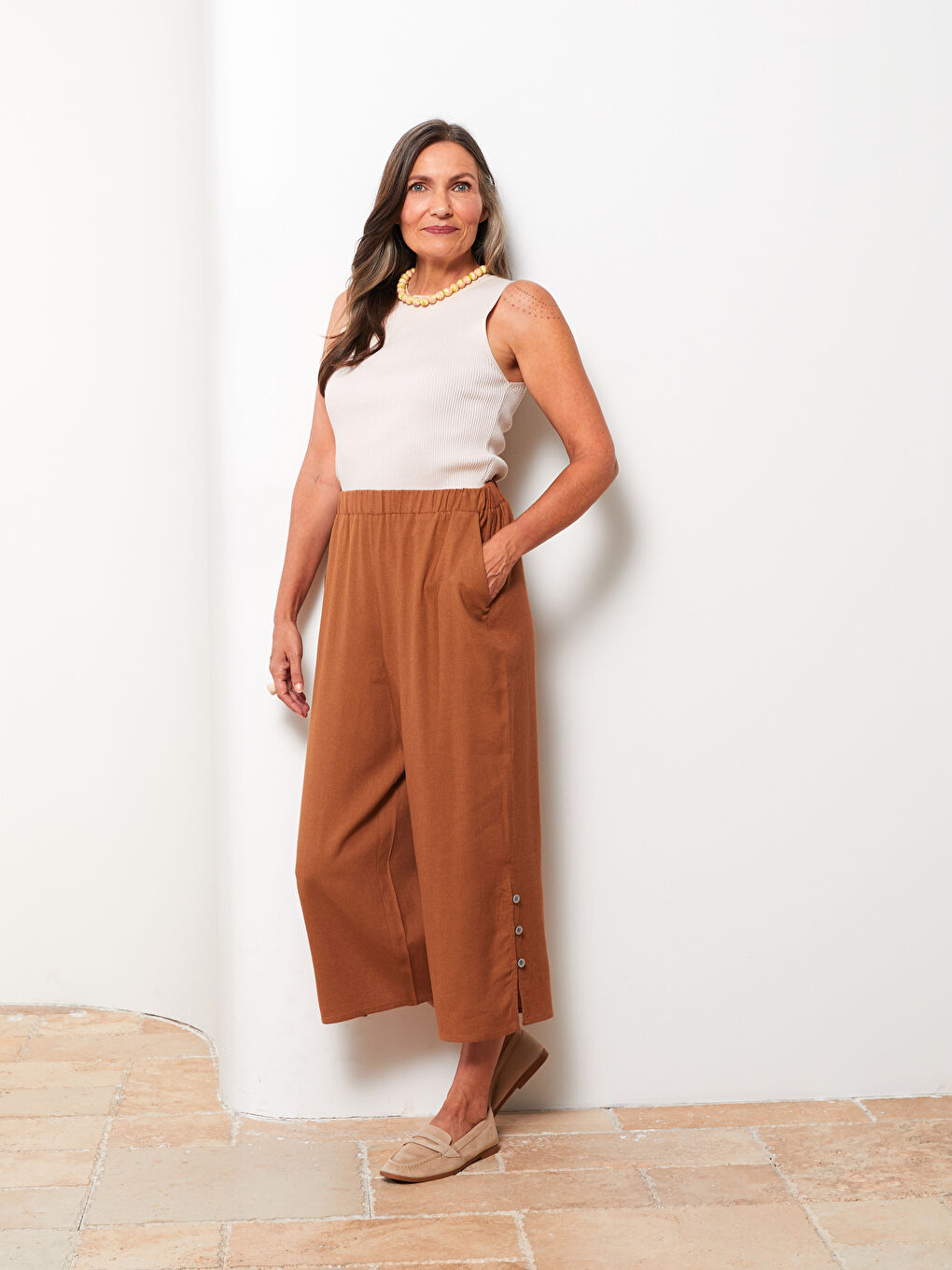 Kahverengi Beli Lastikli Kadın Kapri