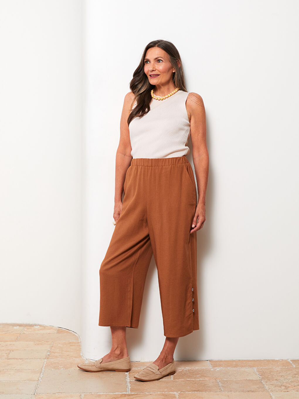 Kahverengi Beli Lastikli Kadın Kapri-1