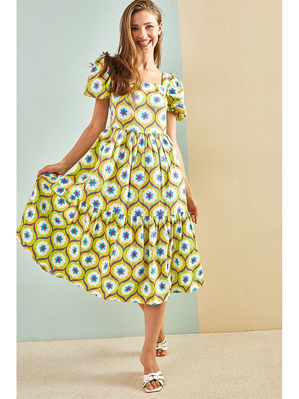 Sarı Kare Yaka Desenli Balon Kollu Kadın Elbise