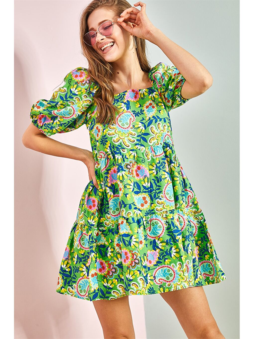 Yeşil Kare Yaka Desenli Balon Kollu Viskon Kadın Elbise