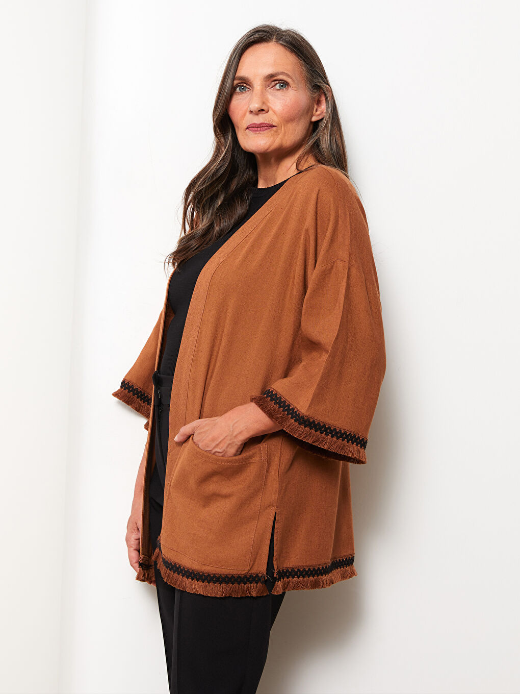 Kahverengi Şal Yaka Nakışlı Kadın Kimono-2