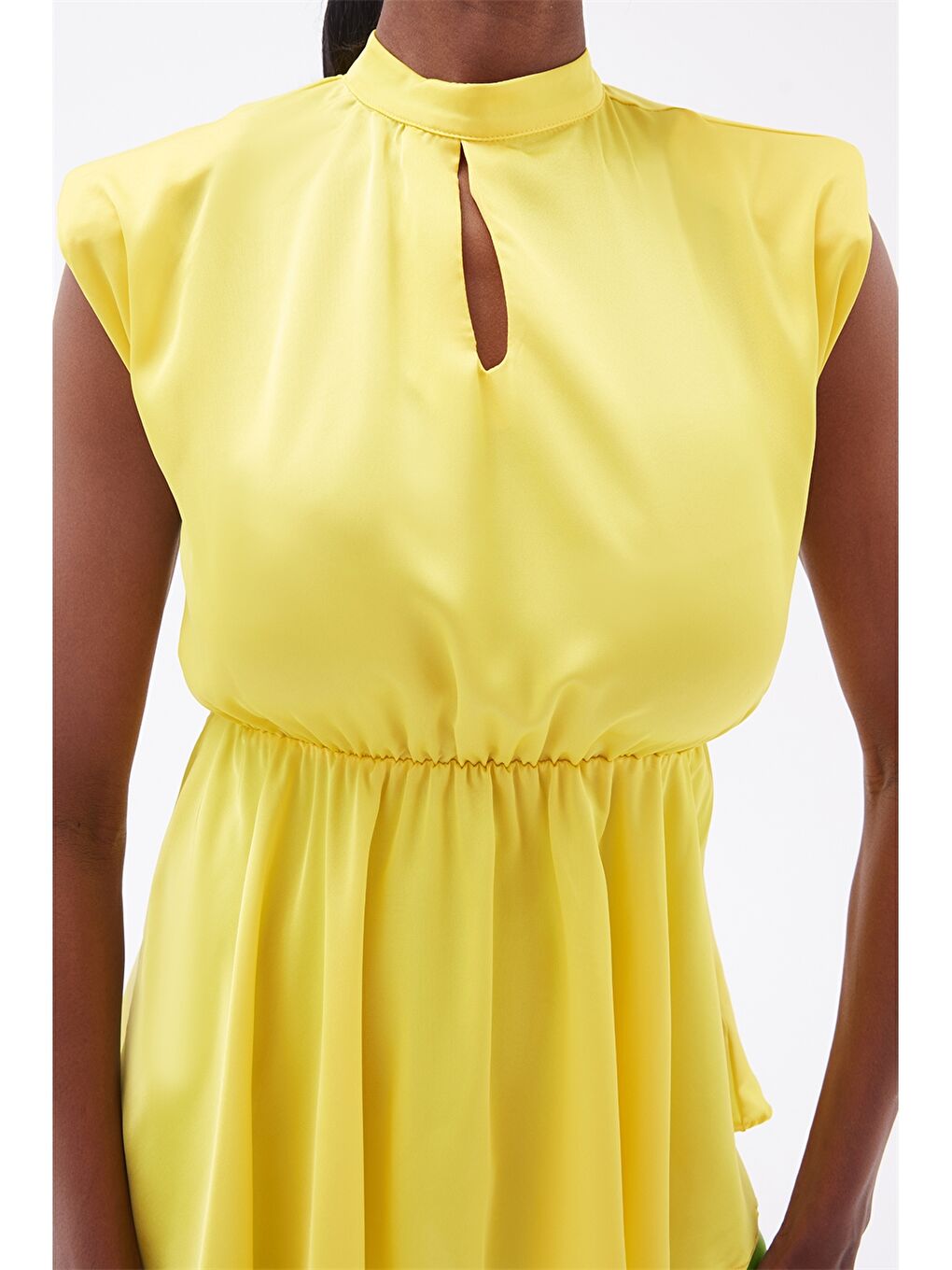 Sarı Kadın Dik Yaka Düz Kolsuz Bluz-5