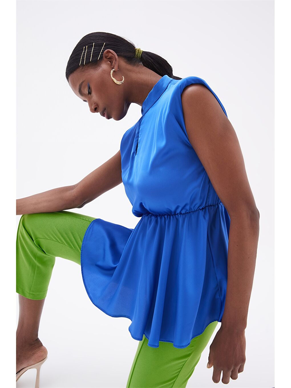 Turuncu Kadın Dik Yaka Düz Kolsuz Bluz-5