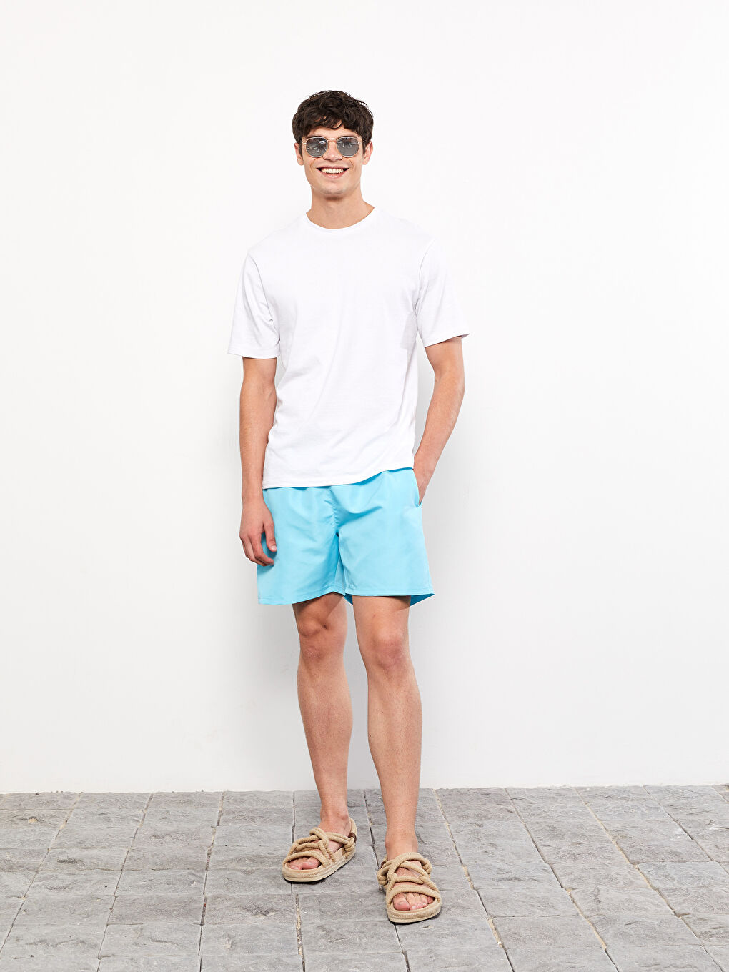 Mavi Kısa Boy Basic Erkek Deniz Şortu-1
