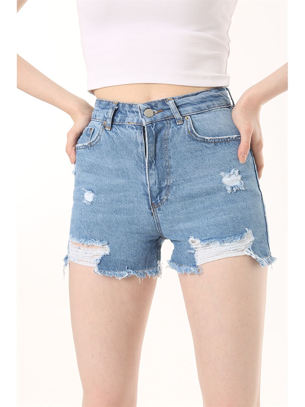 İndigo Standart Fit Yırtık Detaylı Kadın Jean Şort-2