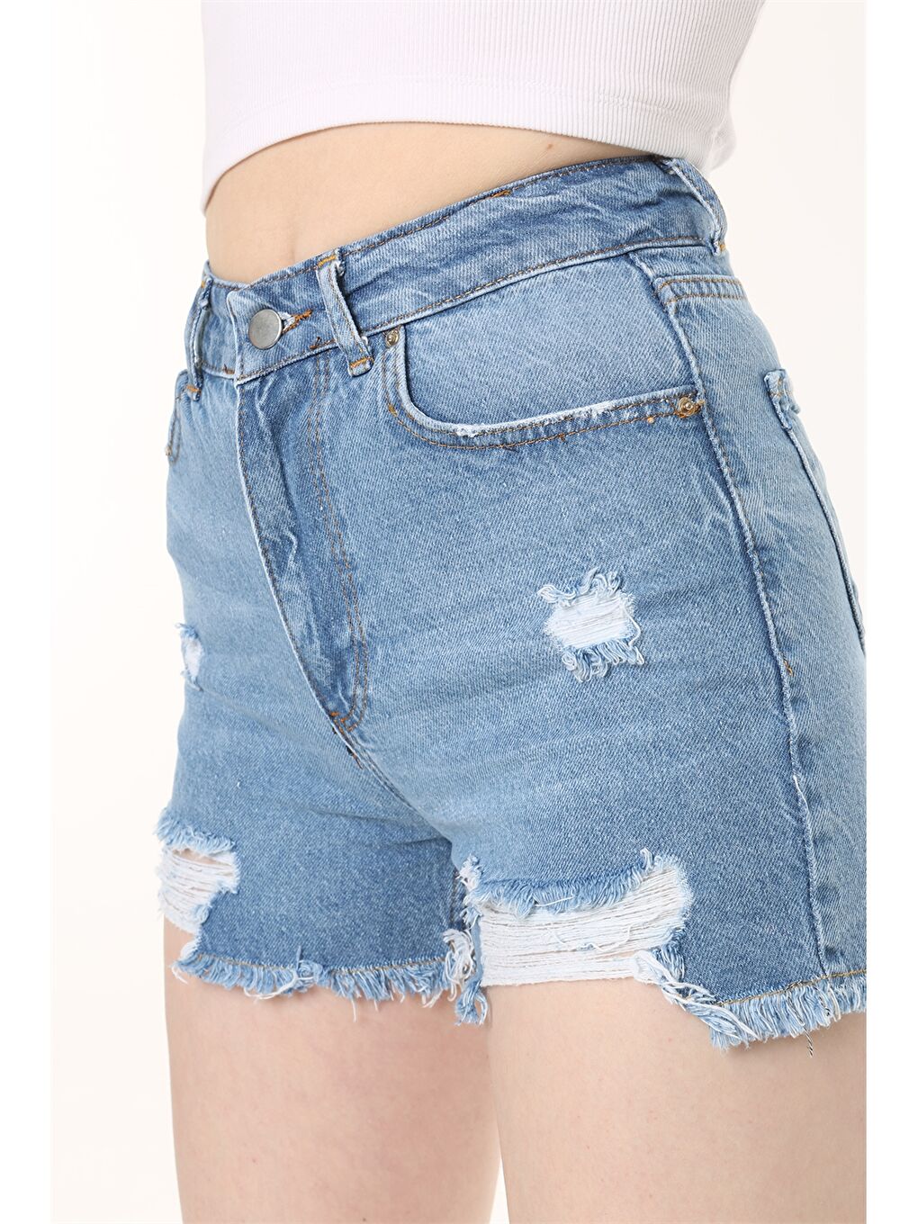 İndigo Standart Fit Yırtık Detaylı Kadın Jean Şort-3