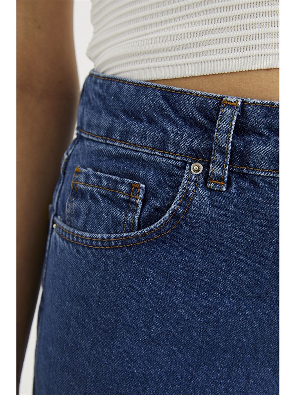 Mavi Kadın Mom Fit Düz Jean Pantolon-3