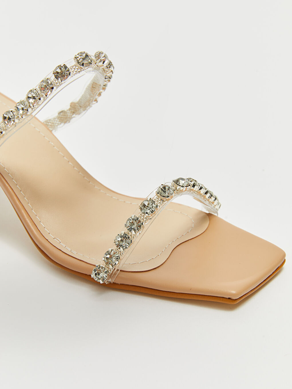 Bej Şeffaf Bantlı Taş Detaylı Kadın Topuklu Terlik-3