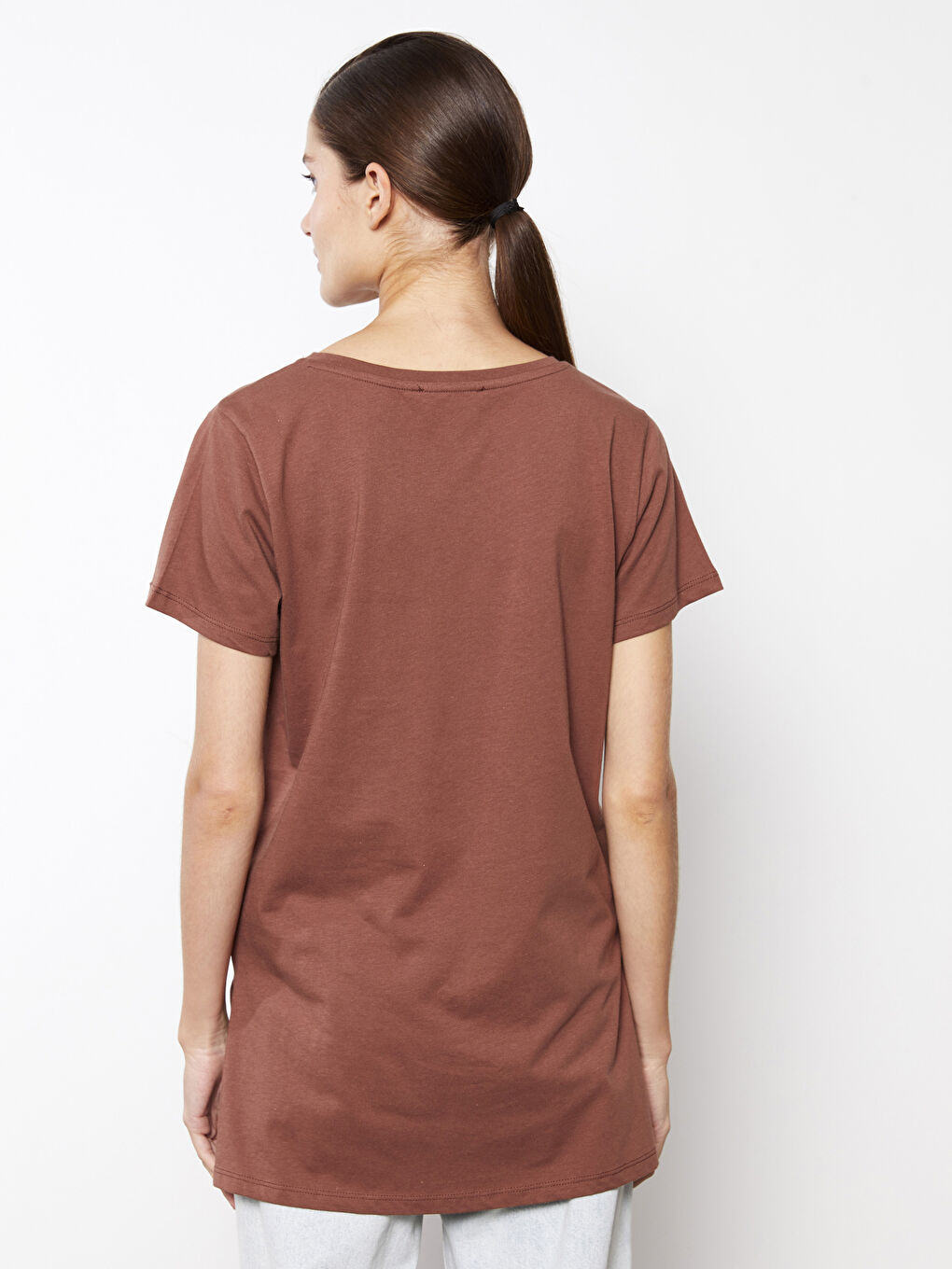 Kahverengi Bisiklet Yaka Baskılı Kısa Kollu Pamuklu Kadın Tişört-4