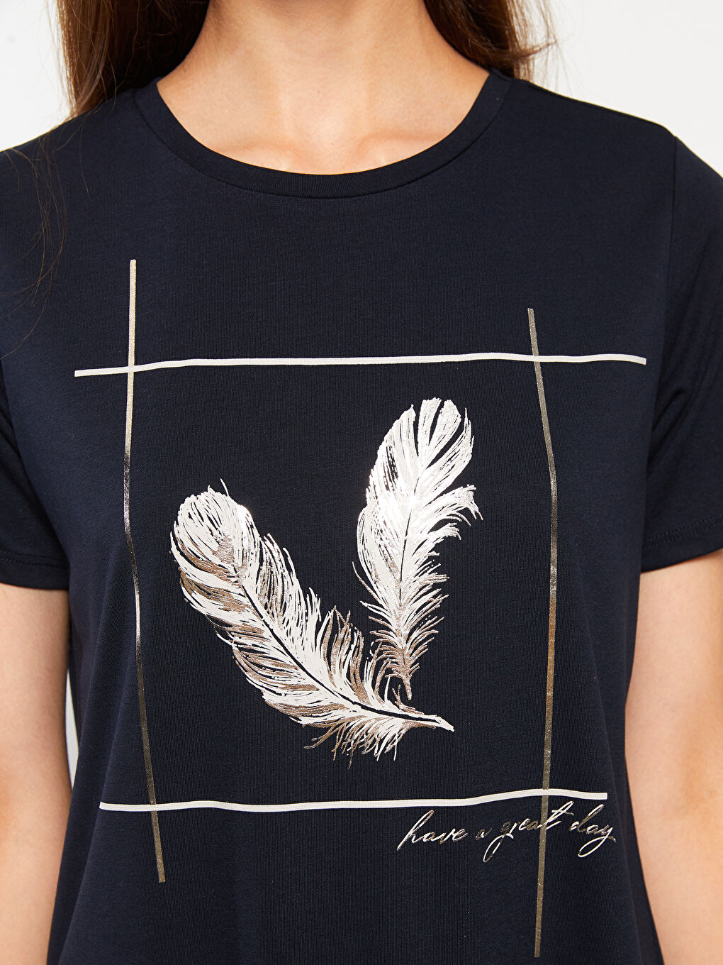 Lacivert Bisiklet Yaka Baskılı Kısa Kollu Kadın Tişört-3