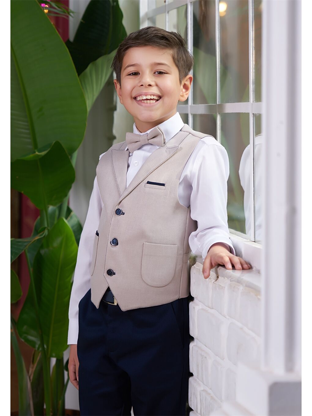 Bej Erkek Çocuk Yelekli Takım