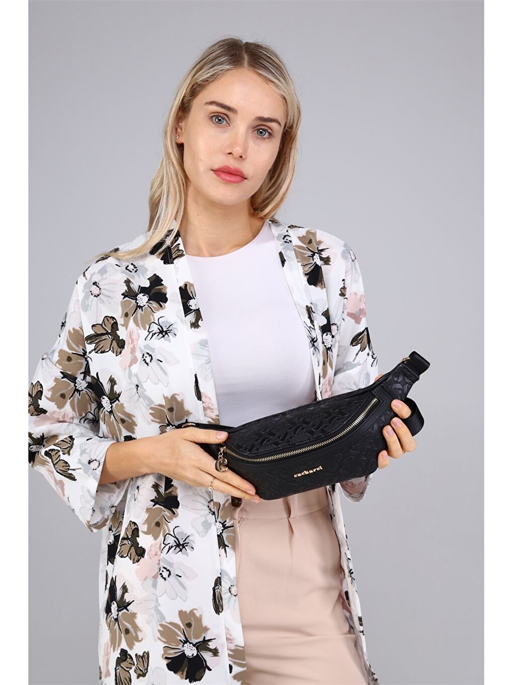 Siyah Desenli Kadın Bel Çantası-2