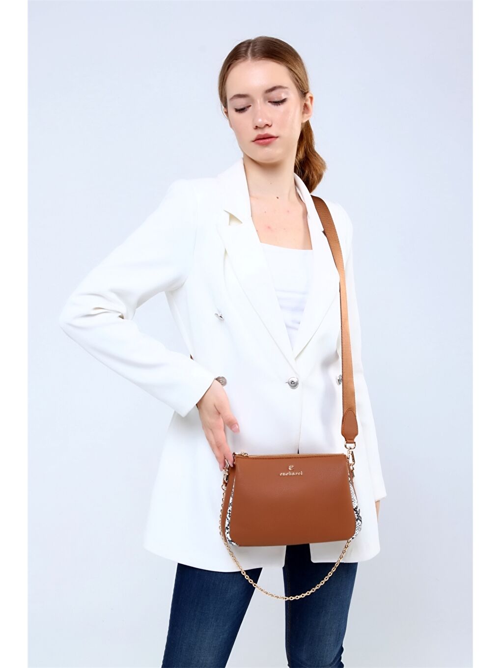 Kahverengi Yılan Derisi Detaylı Kadın Çapraz Çanta-2