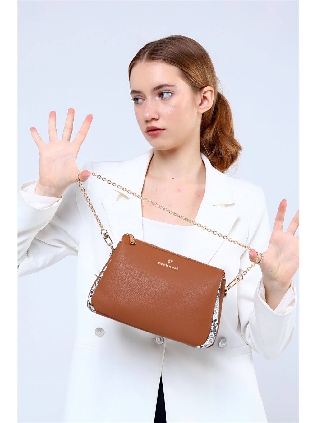 Kahverengi Yılan Derisi Detaylı Kadın Çapraz Çanta-4