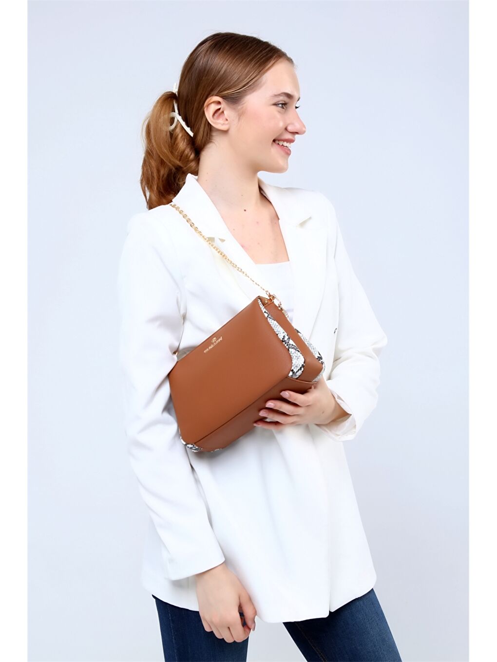 Kahverengi Yılan Derisi Detaylı Kadın Çapraz Çanta-6