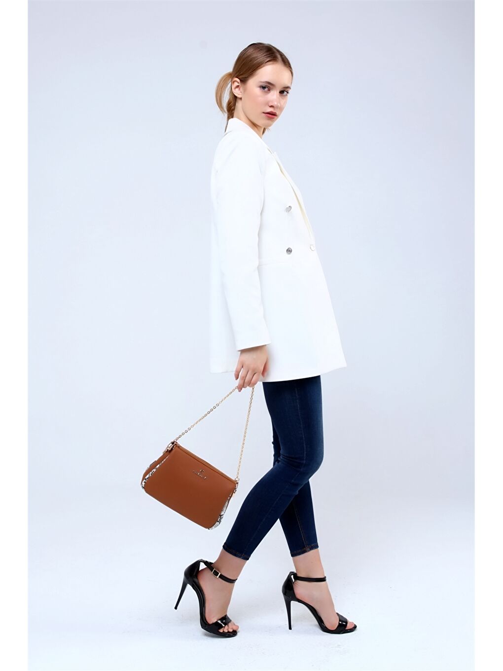 Kahverengi Yılan Derisi Detaylı Kadın Çapraz Çanta-8