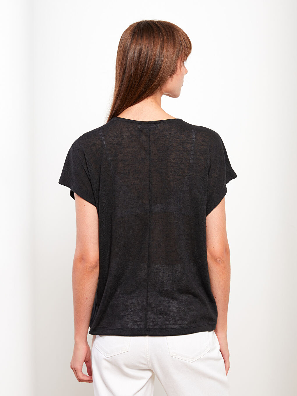 Siyah V Yaka Düz Kısa Kollu Kadın Tişört-4