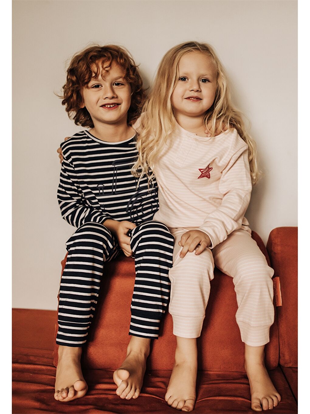 Siyah Bisiklet Yaka Baskılı Uzun Kollu Erkek Çocuk Pijama Takımı