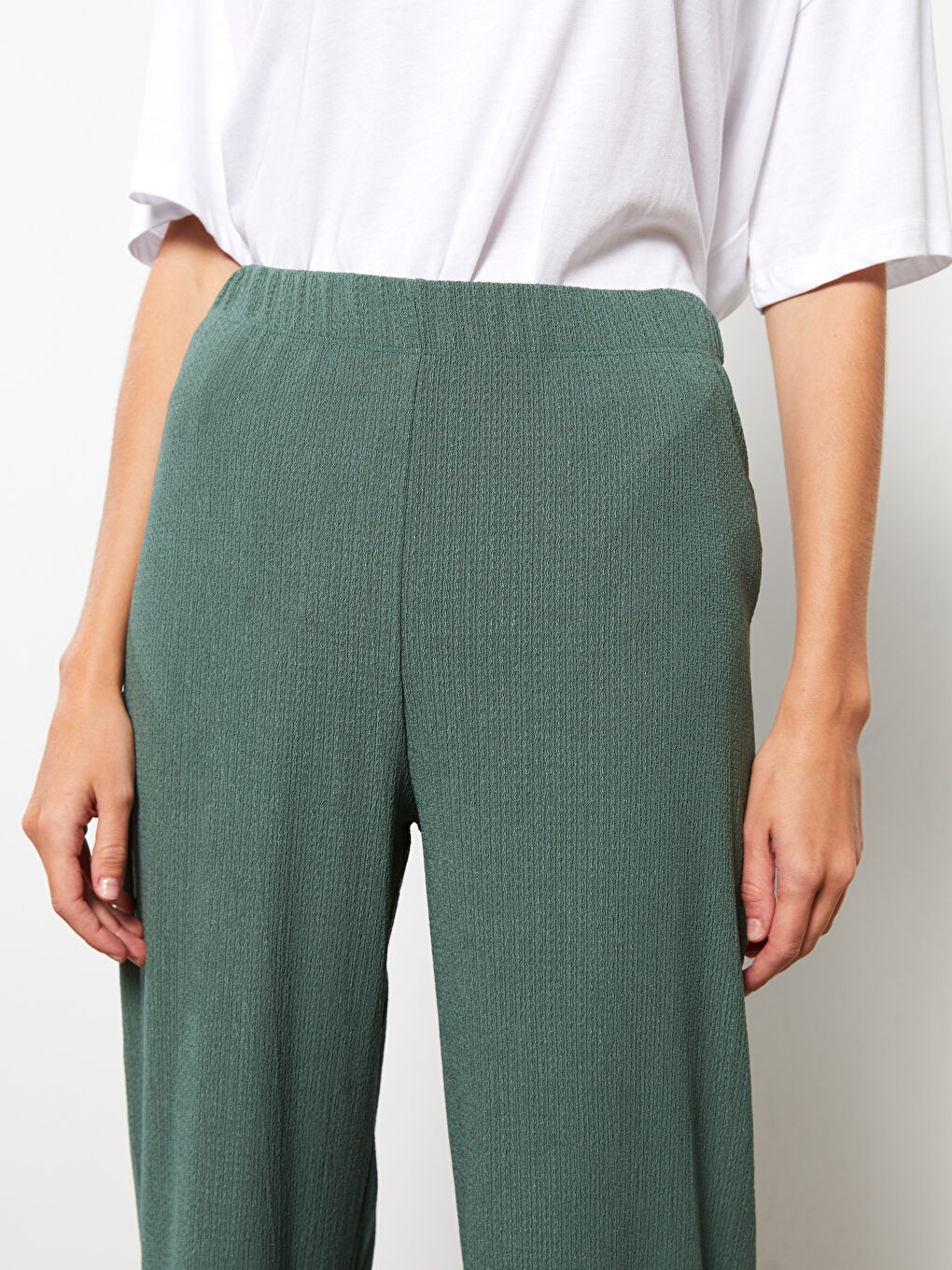 Yeşil Kadın Beli Lastikli Düz Eşofman Altı-3