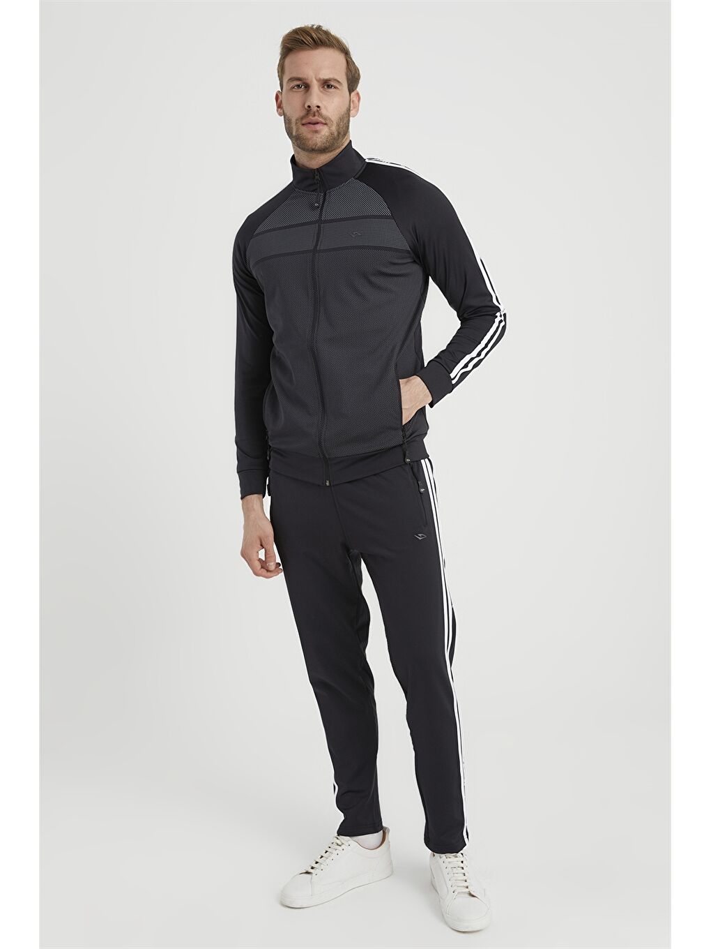 Siyah Standart Kalıp Erkek Eşofman Takım-1