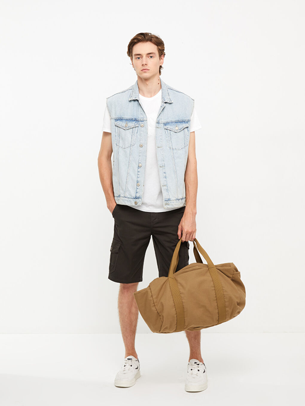 Beyaz Bisiklet Yaka Kısa Kollu Baskılı Erkek Tişört-2