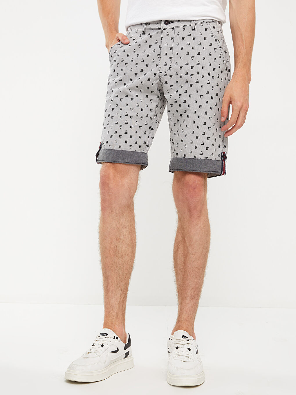 Siyah Standart Kalıp Erkek Bermuda Şort-2