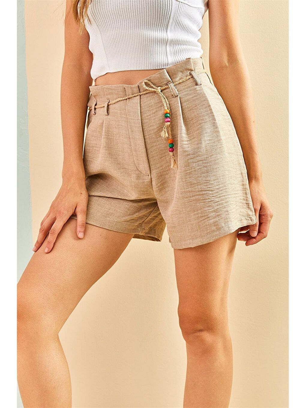 Bej Standart Fit Kadın Keten Şort-2