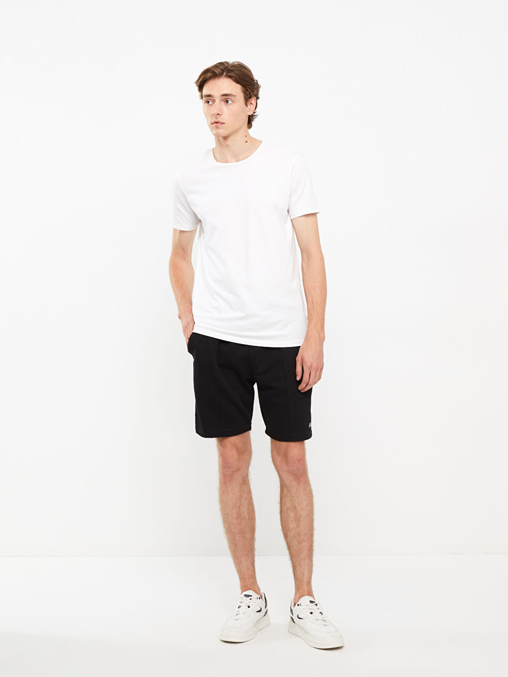 Siyah Slim Fit Erkek Bermuda Şort-1