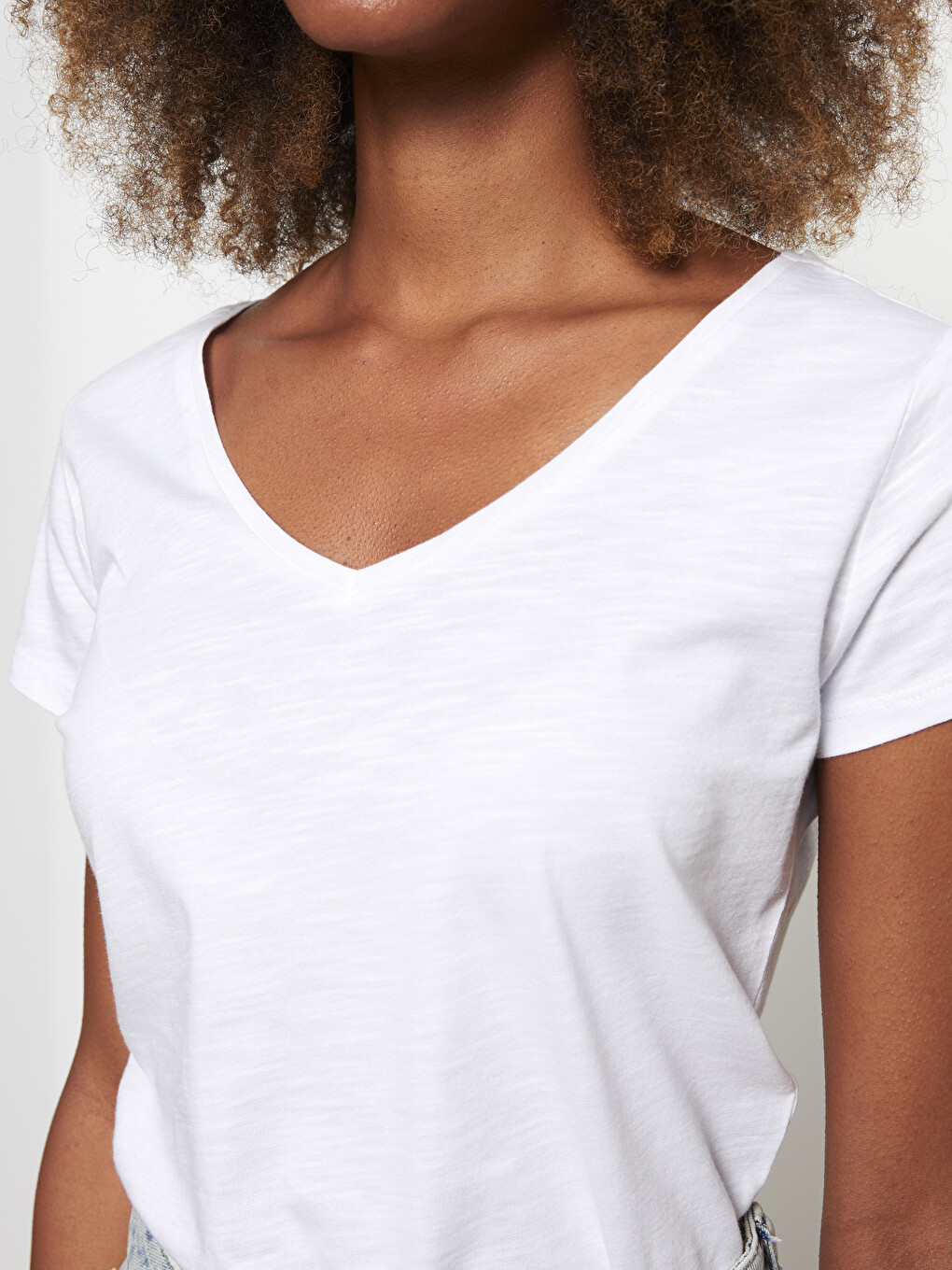 V Neck Straight Short Sleeve Cotton Women's T-shirt-3