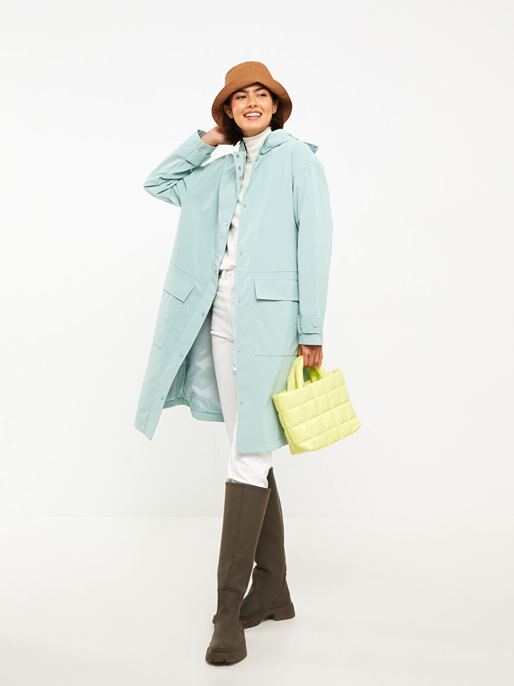 بالطو سادة بكابوش للسيدات