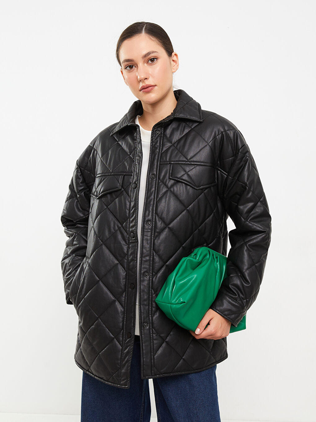 Geacă din piele ecologică matlasată cu mânecă lungă și guler de cămașă pentru femei-1