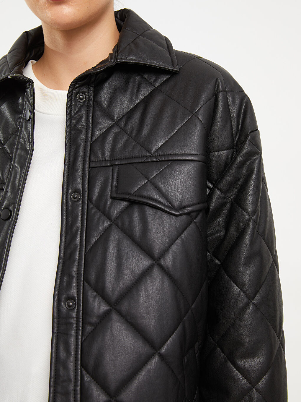 Geacă din piele ecologică matlasată cu mânecă lungă și guler de cămașă pentru femei-3