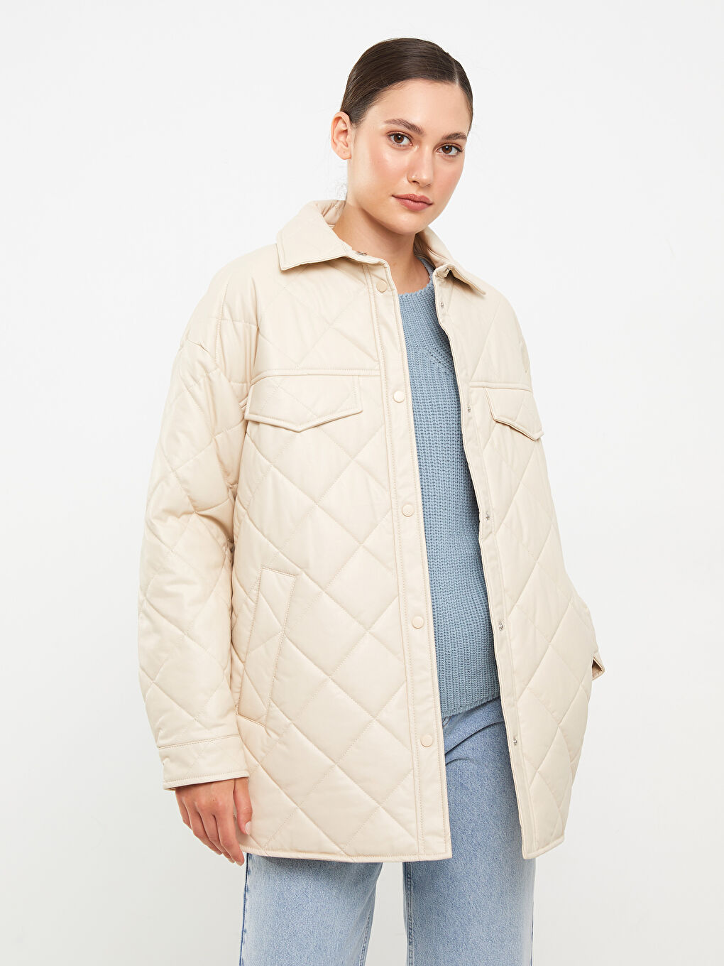 Ekru Gömlek Yaka Kapitone Uzun Kollu Kadın Deri Görünümlü Mont-1