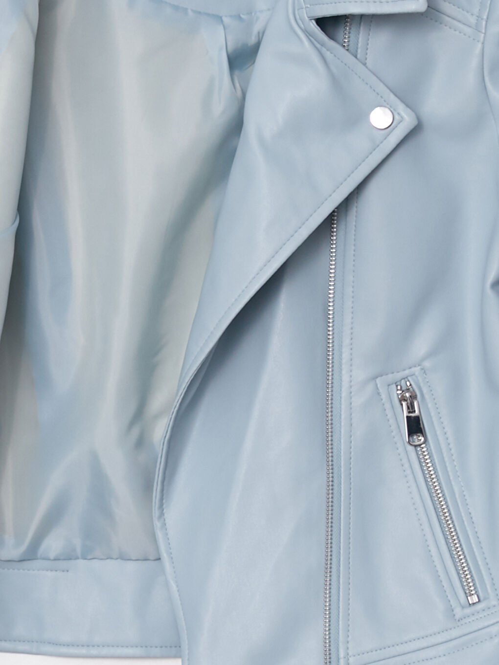 Biker Collar Pocket DetailIng Long Sleeves Slim Women's Leather Looking Coat-8