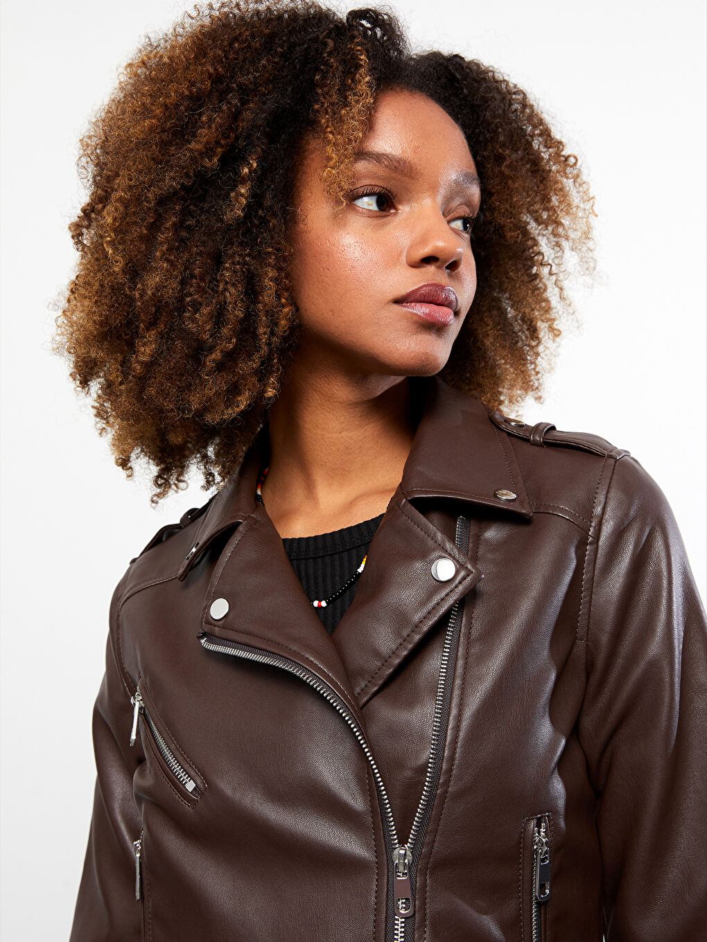 Kahverengi Kadın Biker Yaka Düz Deri Görünümlü Mont-3