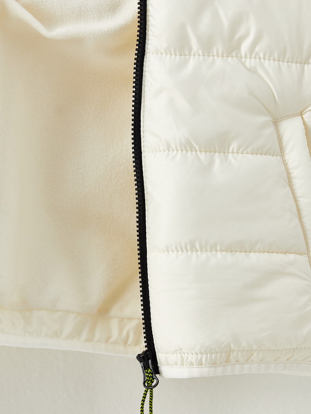Ekru Kapüşonlu Basic Erkek Çocuk Şişme Mont-3