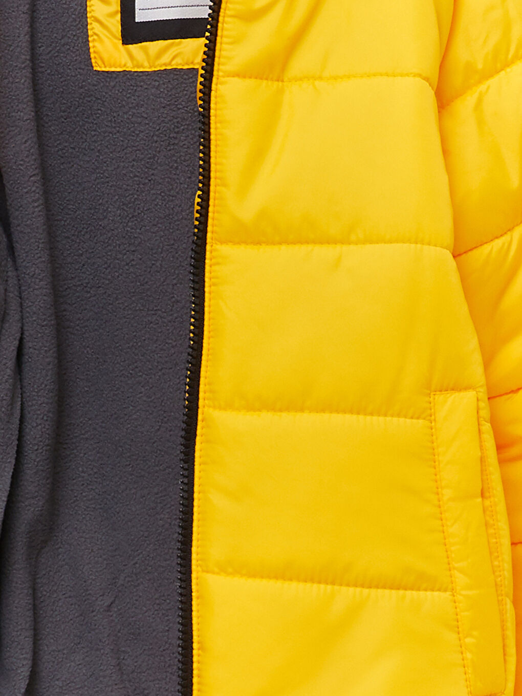 LC Waikiki Hooded Basic Boy Puffer -W20030Z4-FKJ